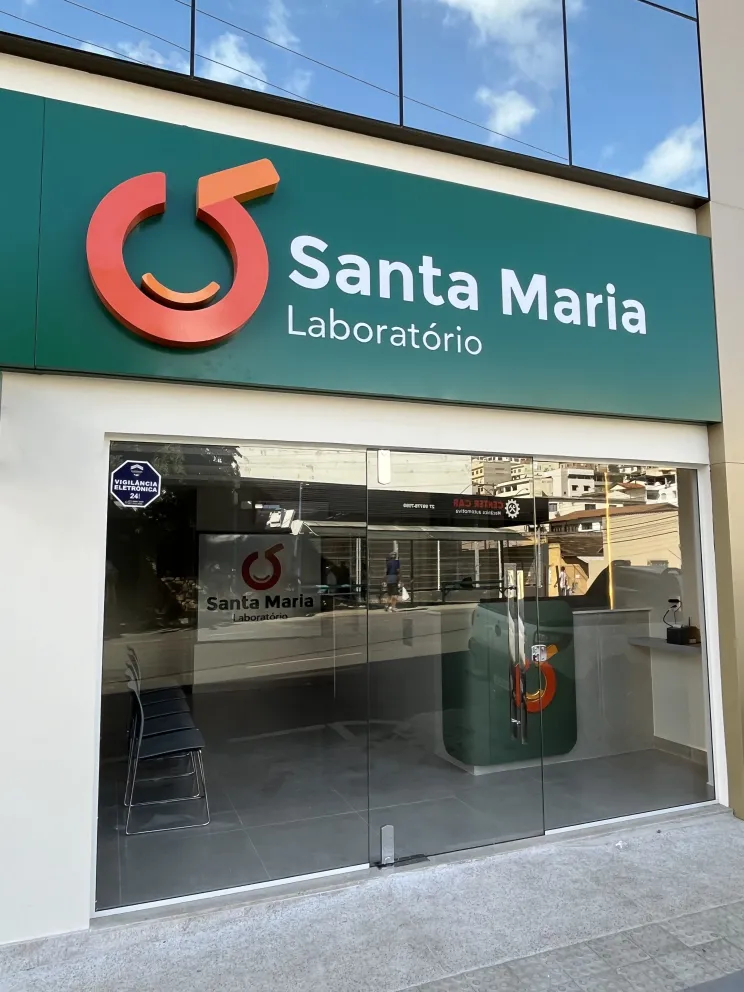 Fachadas em ACM e Lona